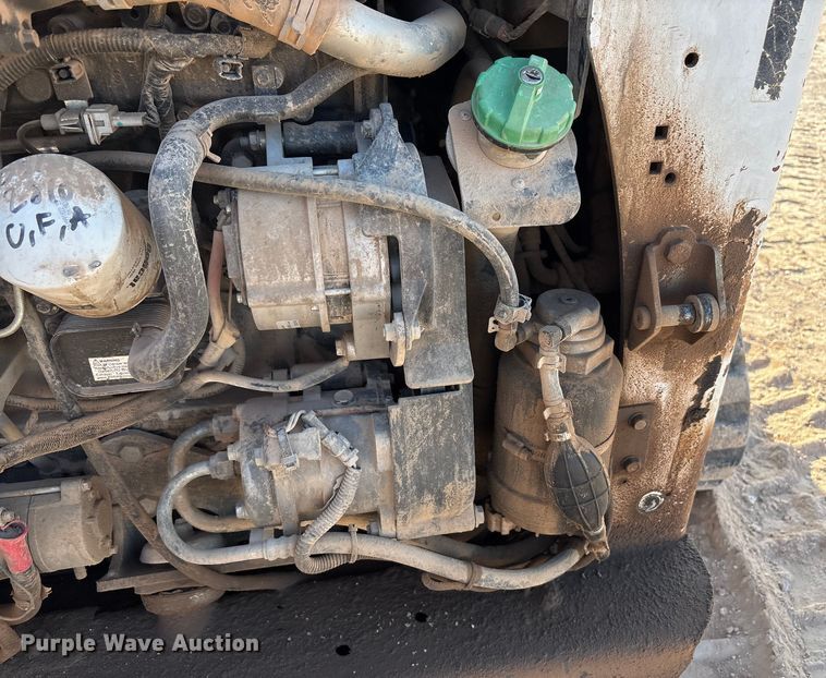 image for item EU4637 2019 Bobcat T870 tracked skid steer loader