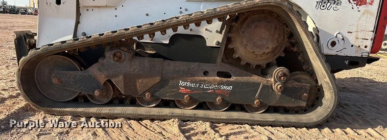image for item EU4637 2019 Bobcat T870 tracked skid steer loader