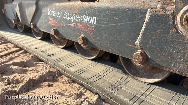 image for item EU4637 2019 Bobcat T870 tracked skid steer loader