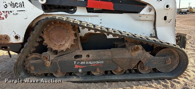 image for item EU4637 2019 Bobcat T870 tracked skid steer loader