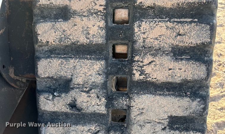 image for item EU4637 2019 Bobcat T870 tracked skid steer loader