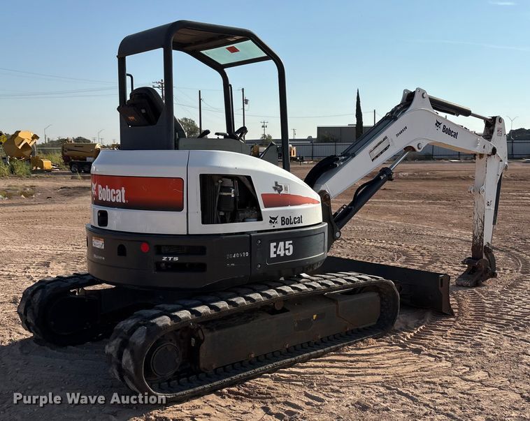 EXCAVADORA 2018 BOBCAT E45