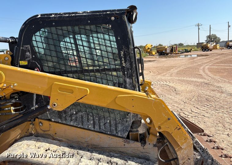 image for item EU4639 2019 Caterpillar 259D tracked skid steer loader