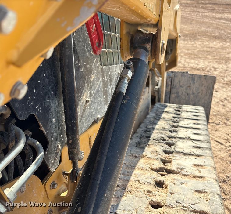 image for item EU4639 2019 Caterpillar 259D tracked skid steer loader