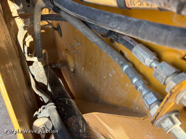 image for item EU4639 2019 Caterpillar 259D tracked skid steer loader