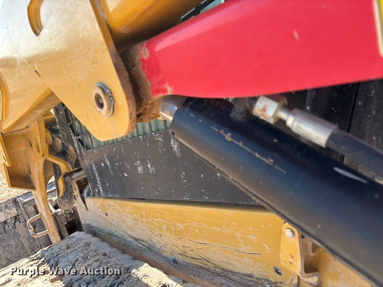 image for item EU4639 2019 Caterpillar 259D tracked skid steer loader