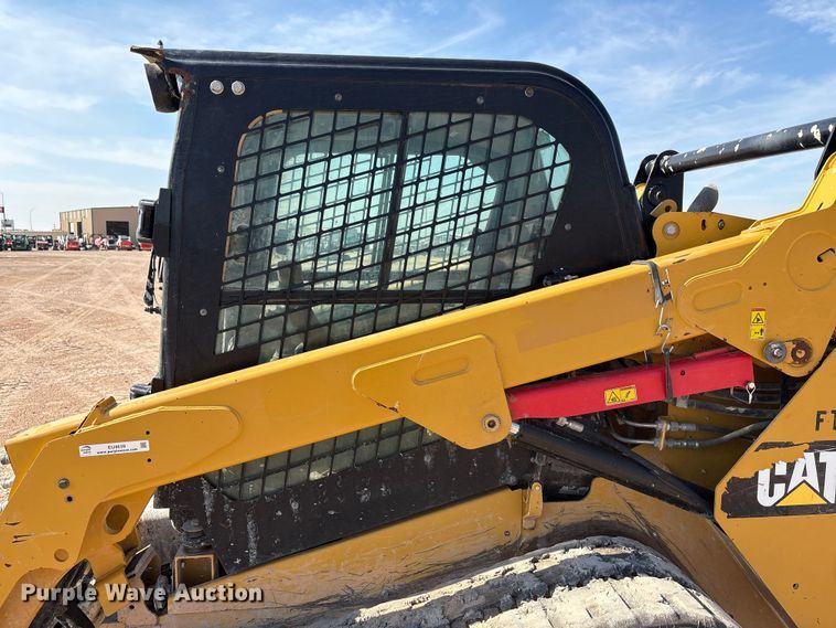 image for item EU4639 2019 Caterpillar 259D tracked skid steer loader