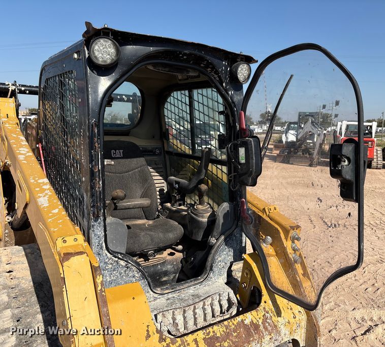 image for item EU4639 2019 Caterpillar 259D tracked skid steer loader