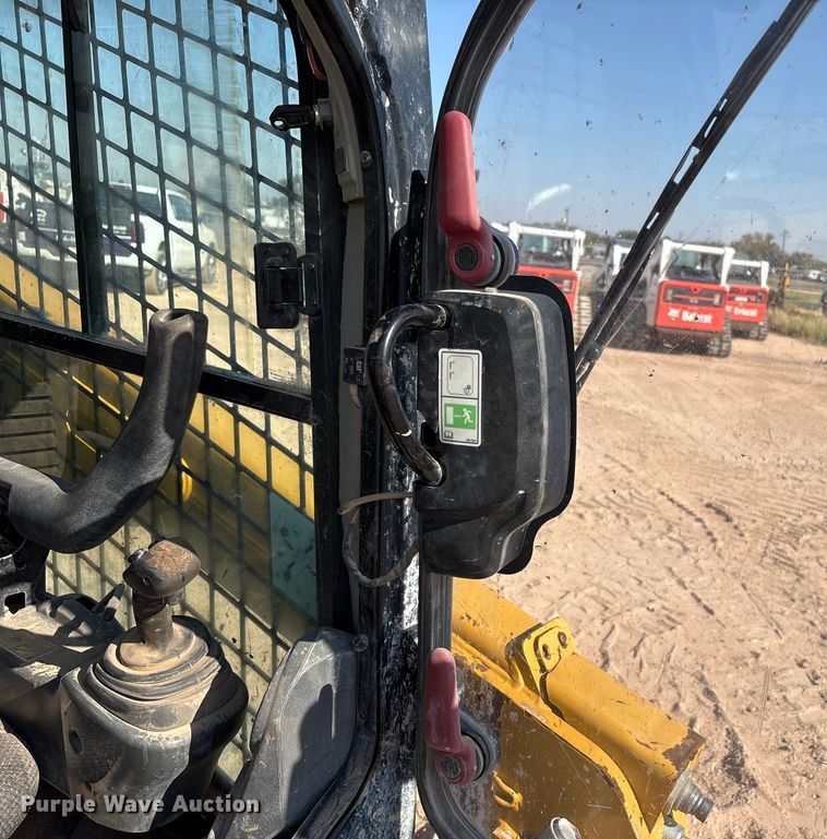 image for item EU4639 2019 Caterpillar 259D tracked skid steer loader