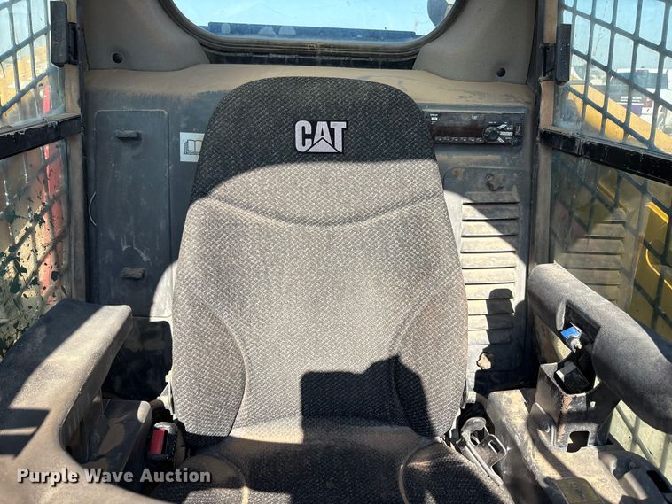 image for item EU4639 2019 Caterpillar 259D tracked skid steer loader