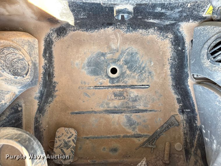 image for item EU4639 2019 Caterpillar 259D tracked skid steer loader