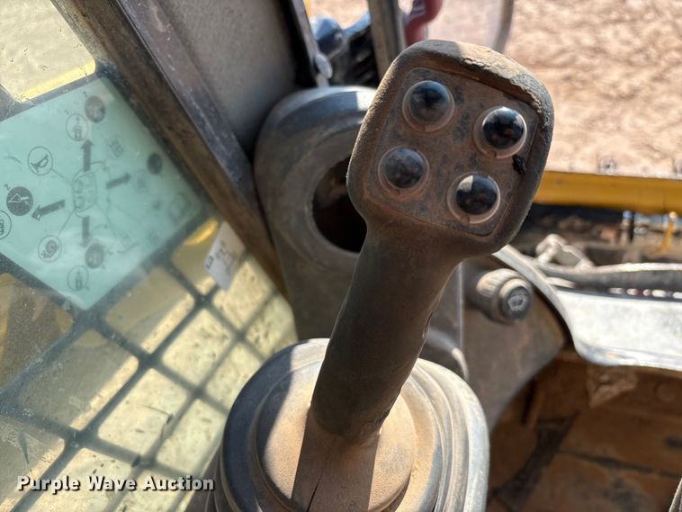 image for item EU4639 2019 Caterpillar 259D tracked skid steer loader