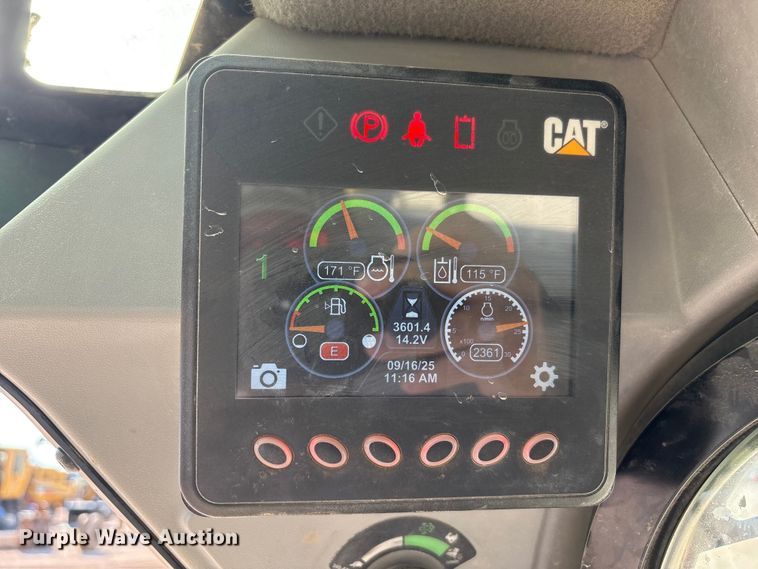 image for item EU4639 2019 Caterpillar 259D tracked skid steer loader