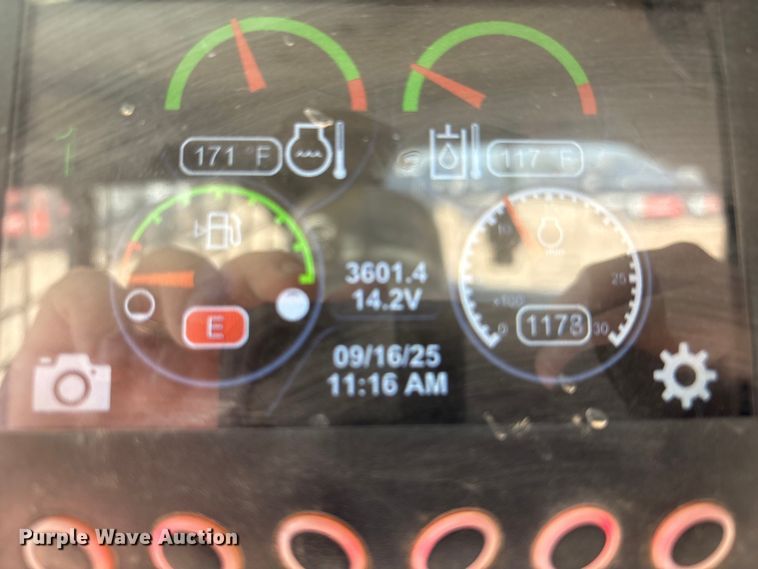 image for item EU4639 2019 Caterpillar 259D tracked skid steer loader