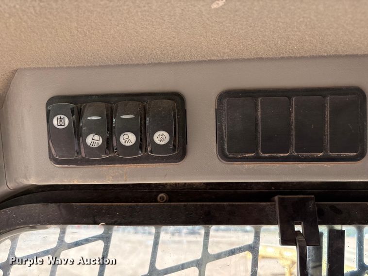 image for item EU4639 2019 Caterpillar 259D tracked skid steer loader