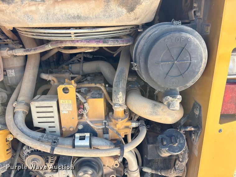 image for item EU4639 2019 Caterpillar 259D tracked skid steer loader