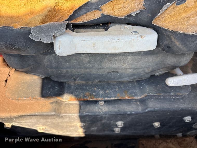 image for item EU4640 2015 Bobcat T650 tracked skid steer loader