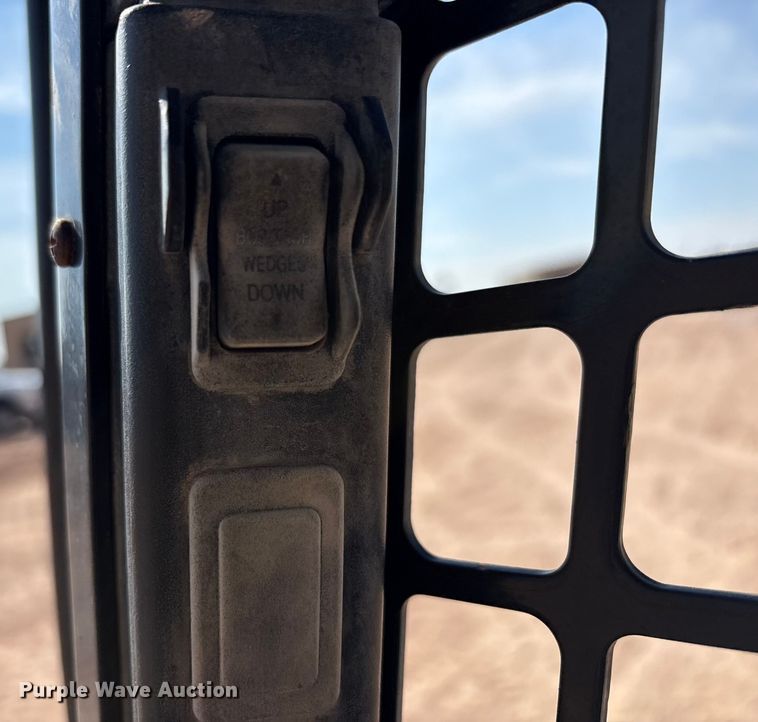 image for item EU4640 2015 Bobcat T650 tracked skid steer loader