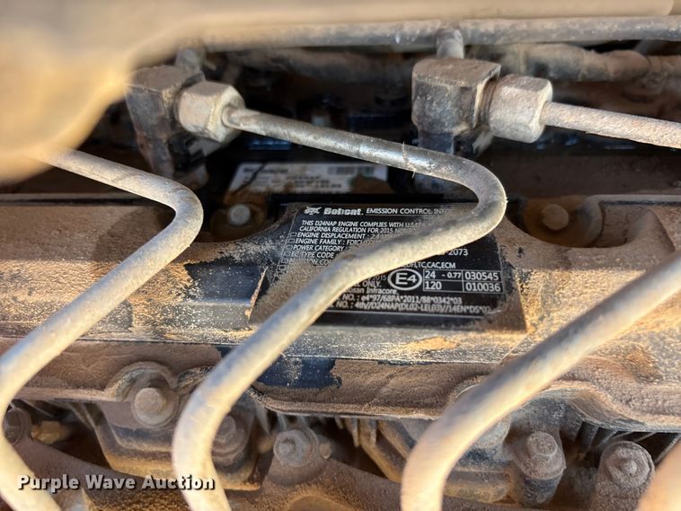 image for item EU4640 2015 Bobcat T650 tracked skid steer loader