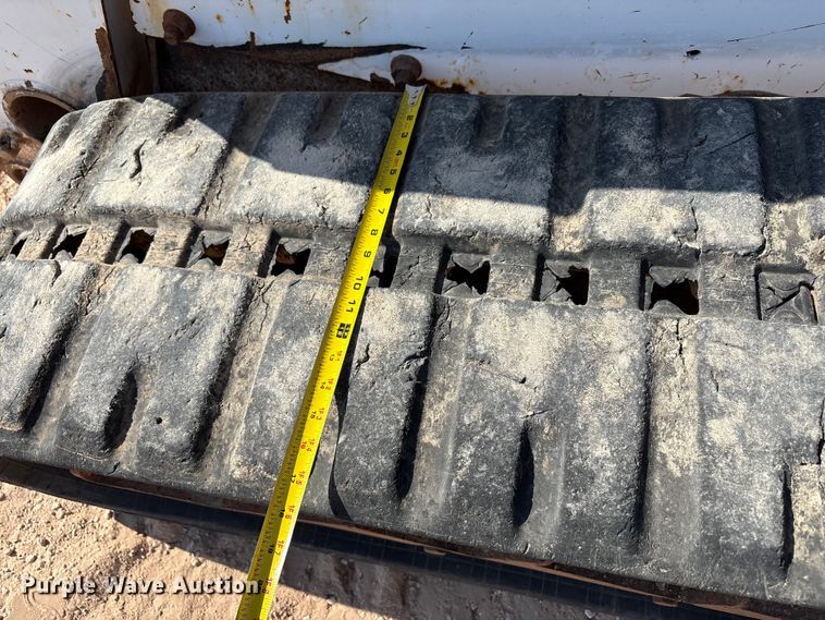 image for item EU4640 2015 Bobcat T650 tracked skid steer loader