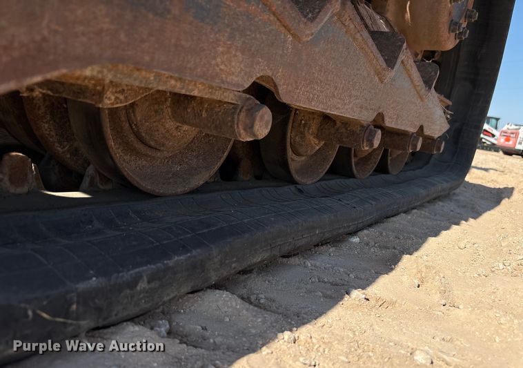 image for item EU4640 2015 Bobcat T650 tracked skid steer loader