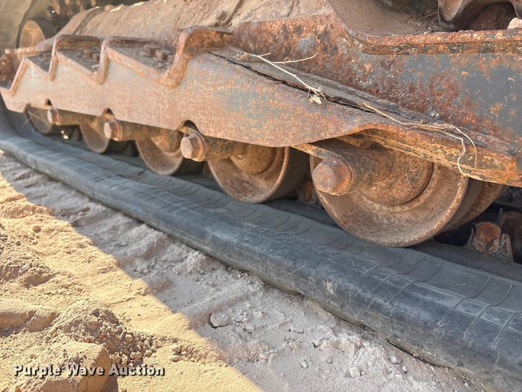 image for item EU4640 2015 Bobcat T650 tracked skid steer loader