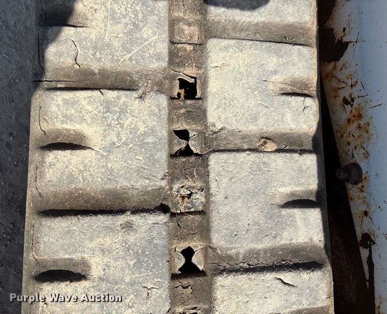 image for item EU4640 2015 Bobcat T650 tracked skid steer loader