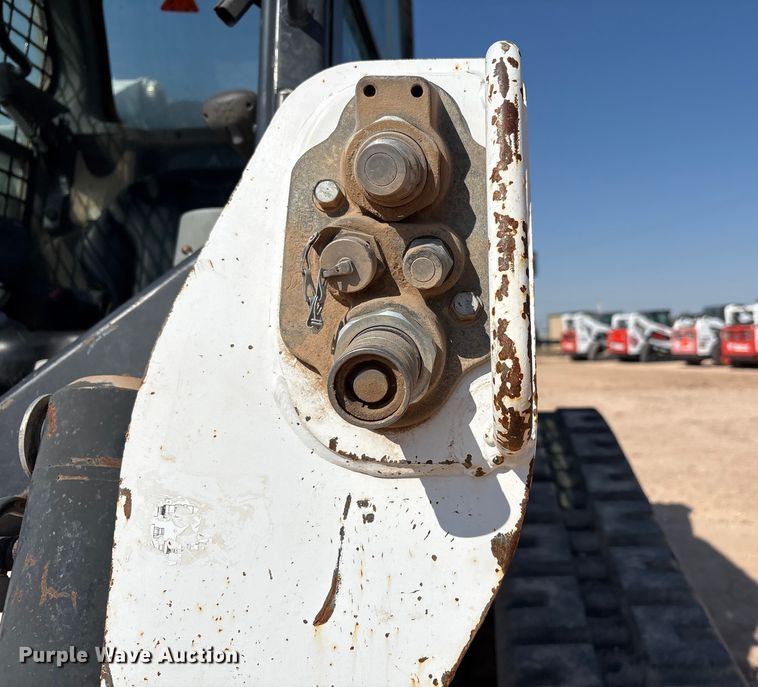 image for item EU4641 2018 Bobcat T650 tracked skid steer loader