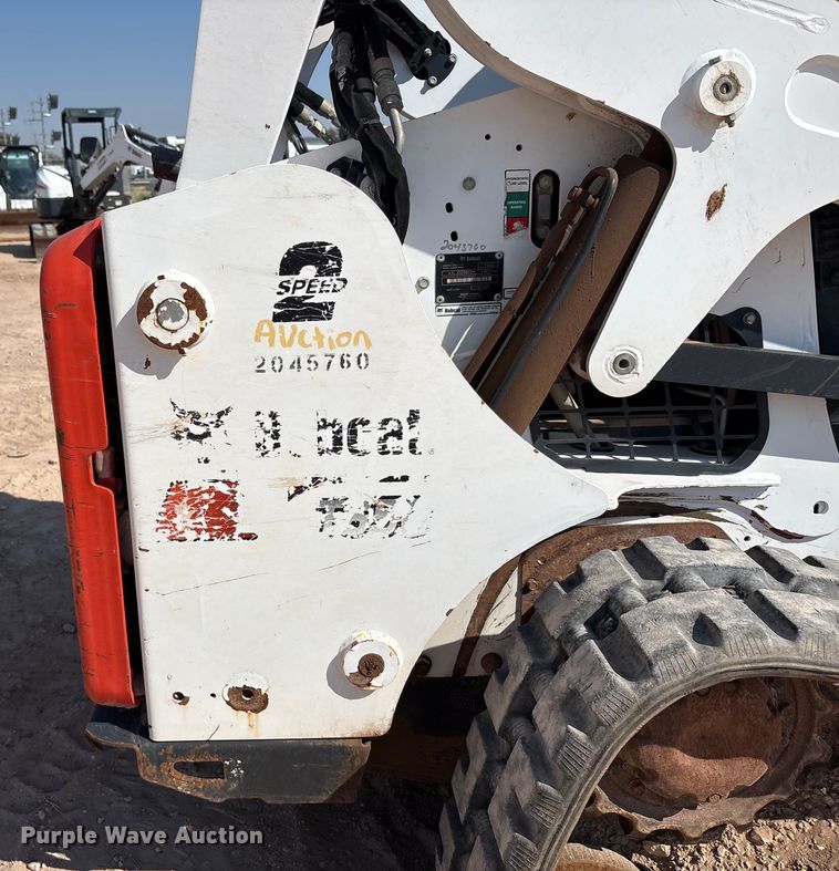 image for item EU4641 2018 Bobcat T650 tracked skid steer loader