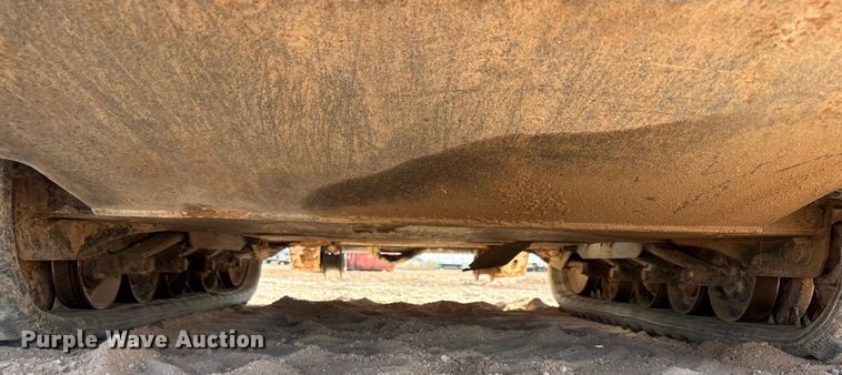 image for item EU4641 2018 Bobcat T650 tracked skid steer loader