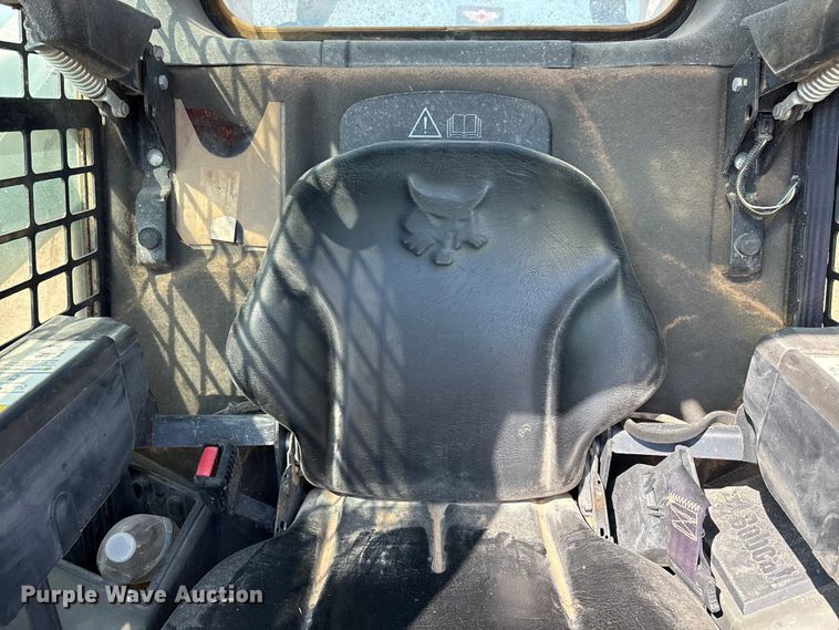 image for item EU4641 2018 Bobcat T650 tracked skid steer loader