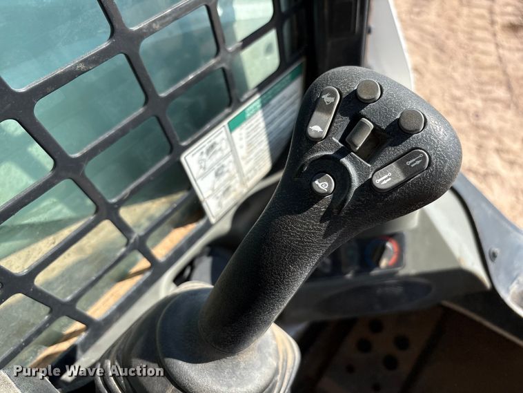 image for item EU4641 2018 Bobcat T650 tracked skid steer loader