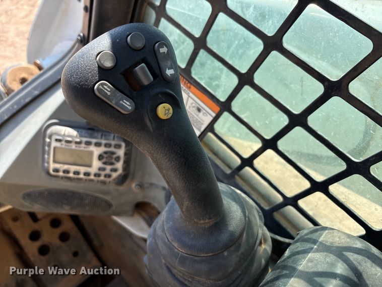 image for item EU4641 2018 Bobcat T650 tracked skid steer loader