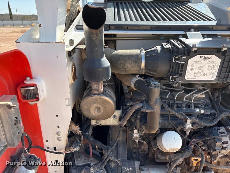 image for item EU4641 2018 Bobcat T650 tracked skid steer loader