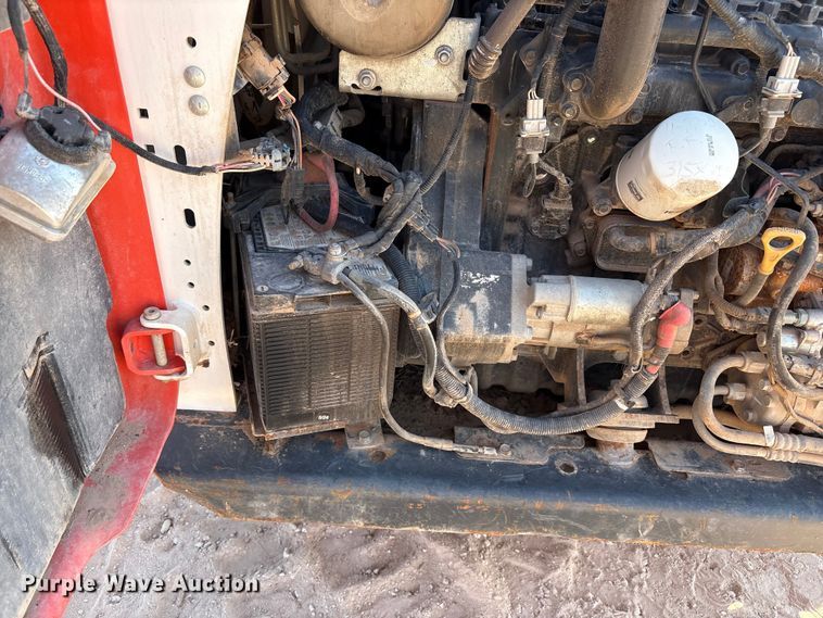 image for item EU4641 2018 Bobcat T650 tracked skid steer loader