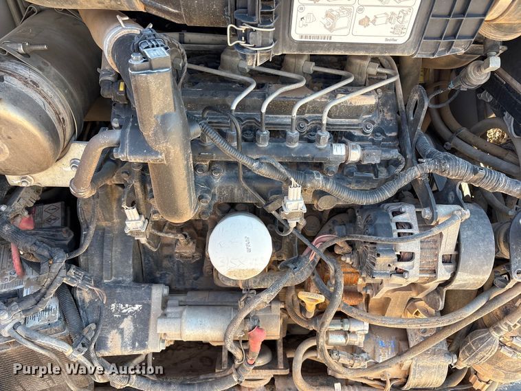 image for item EU4641 2018 Bobcat T650 tracked skid steer loader