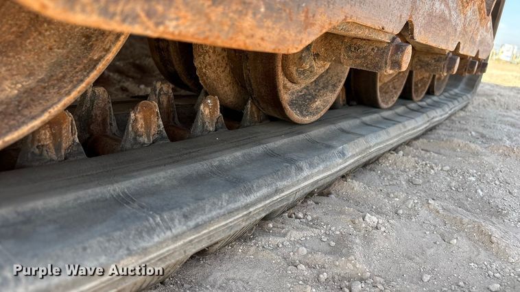 image for item EU4641 2018 Bobcat T650 tracked skid steer loader