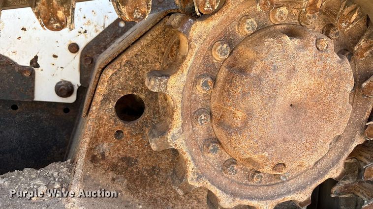 image for item EU4641 2018 Bobcat T650 tracked skid steer loader