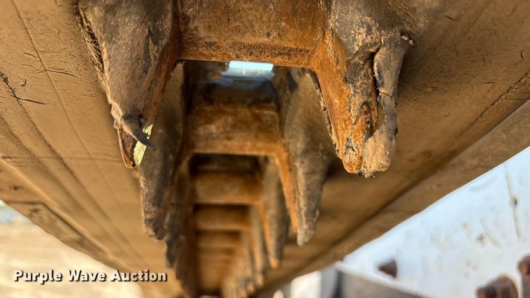 image for item EU4641 2018 Bobcat T650 tracked skid steer loader