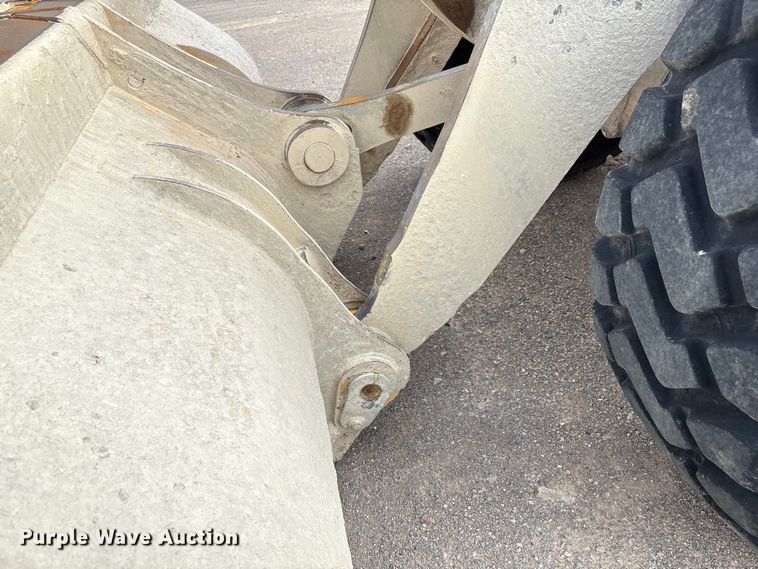 image for item EU4642 2015 John Deere 644K wheel loader