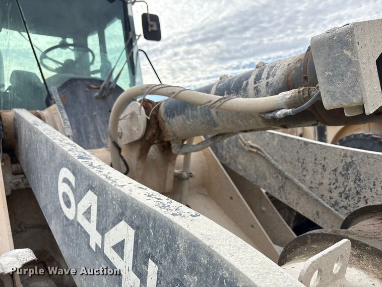 image for item EU4642 2015 John Deere 644K wheel loader
