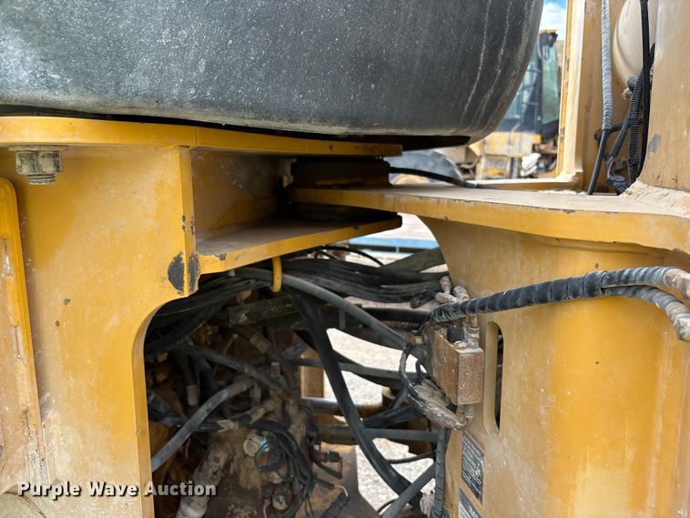 image for item EU4642 2015 John Deere 644K wheel loader