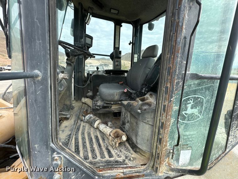 image for item EU4642 2015 John Deere 644K wheel loader