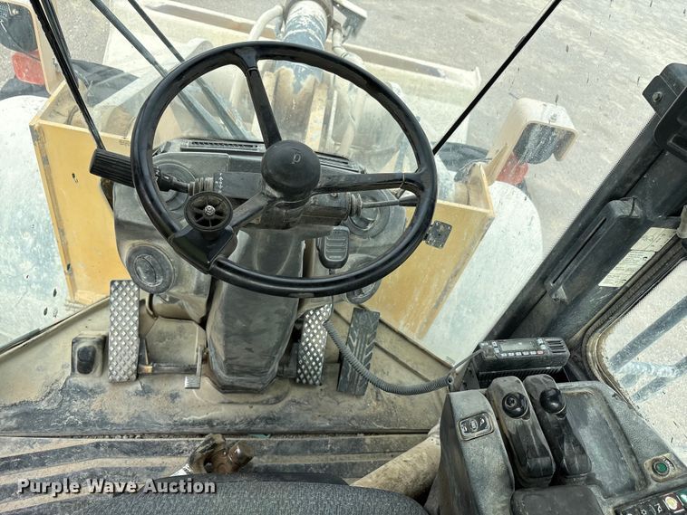 image for item EU4642 2015 John Deere 644K wheel loader