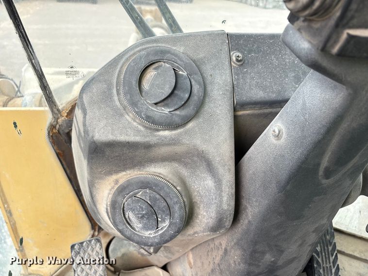 image for item EU4642 2015 John Deere 644K wheel loader