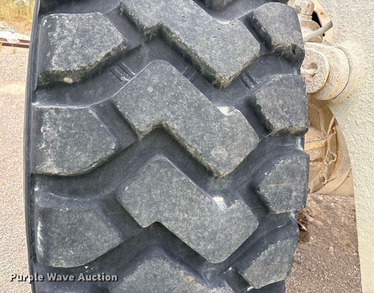 image for item EU4642 2015 John Deere 644K wheel loader