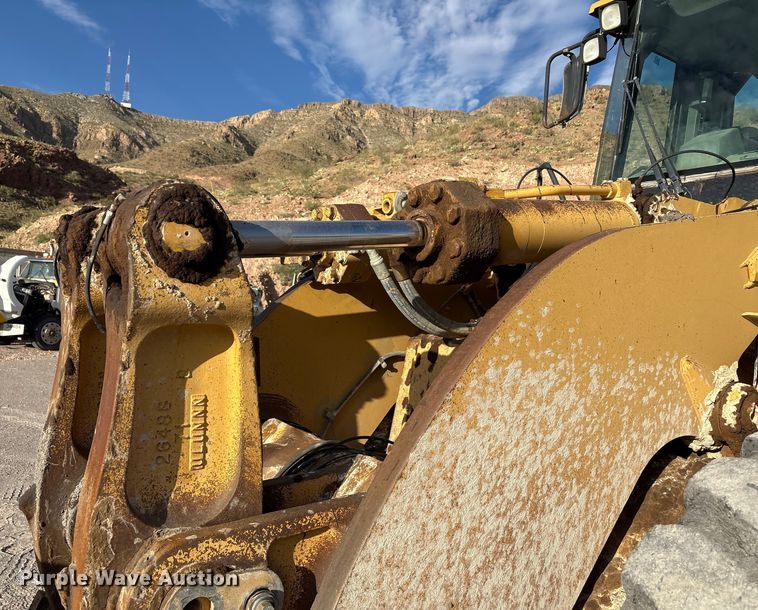 image for item EU4643 2001 Caterpillar 980G wheel loader