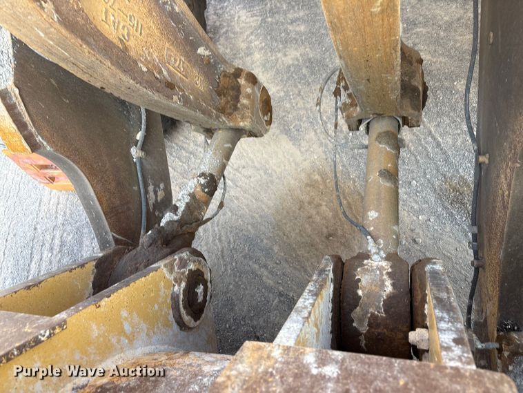 image for item EU4643 2001 Caterpillar 980G wheel loader