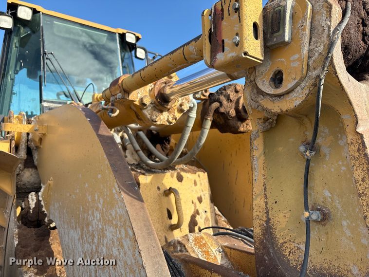 image for item EU4643 2001 Caterpillar 980G wheel loader