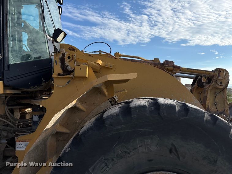 image for item EU4643 2001 Caterpillar 980G wheel loader